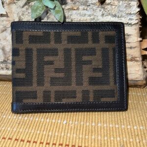 New# without tags men’s Fendi wallet